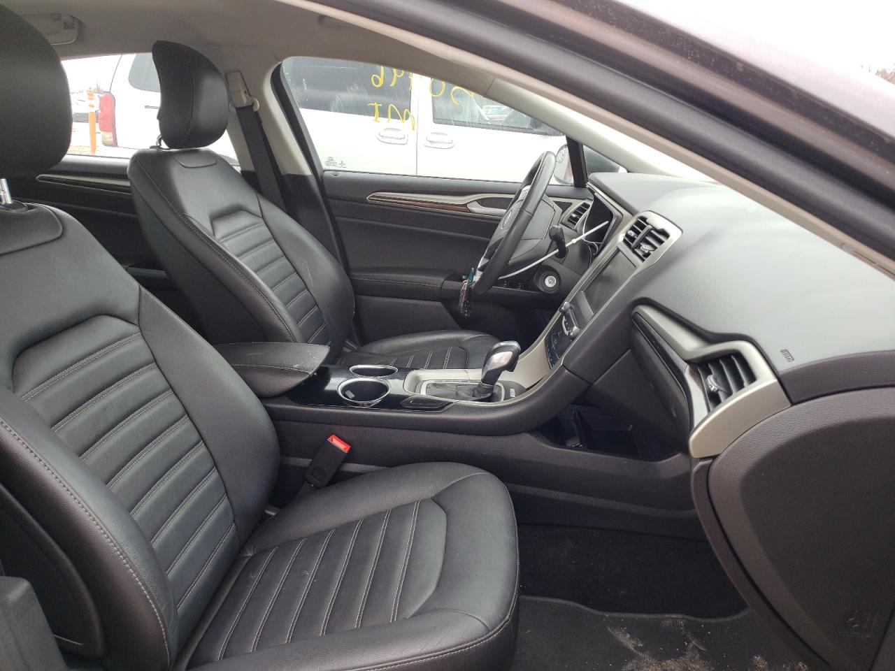 Photo 5 from auction – 2013 FORD FUSION SE with VIN 3FA6P0HR4DR286309