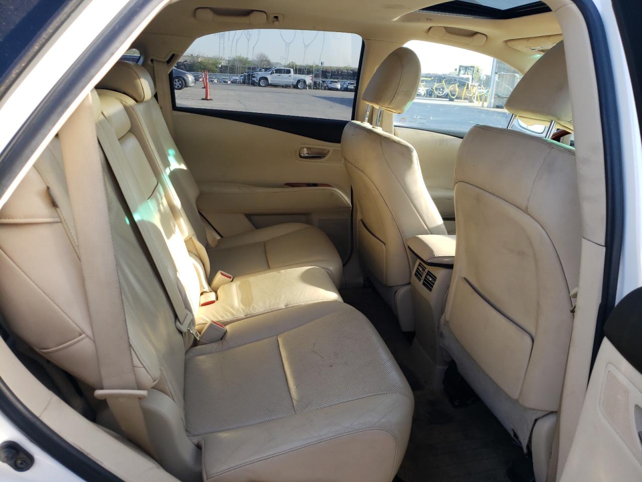 Photo 6 from auction – 2010 LEXUS RX 450 with VIN JTJBC1BA0A2022921