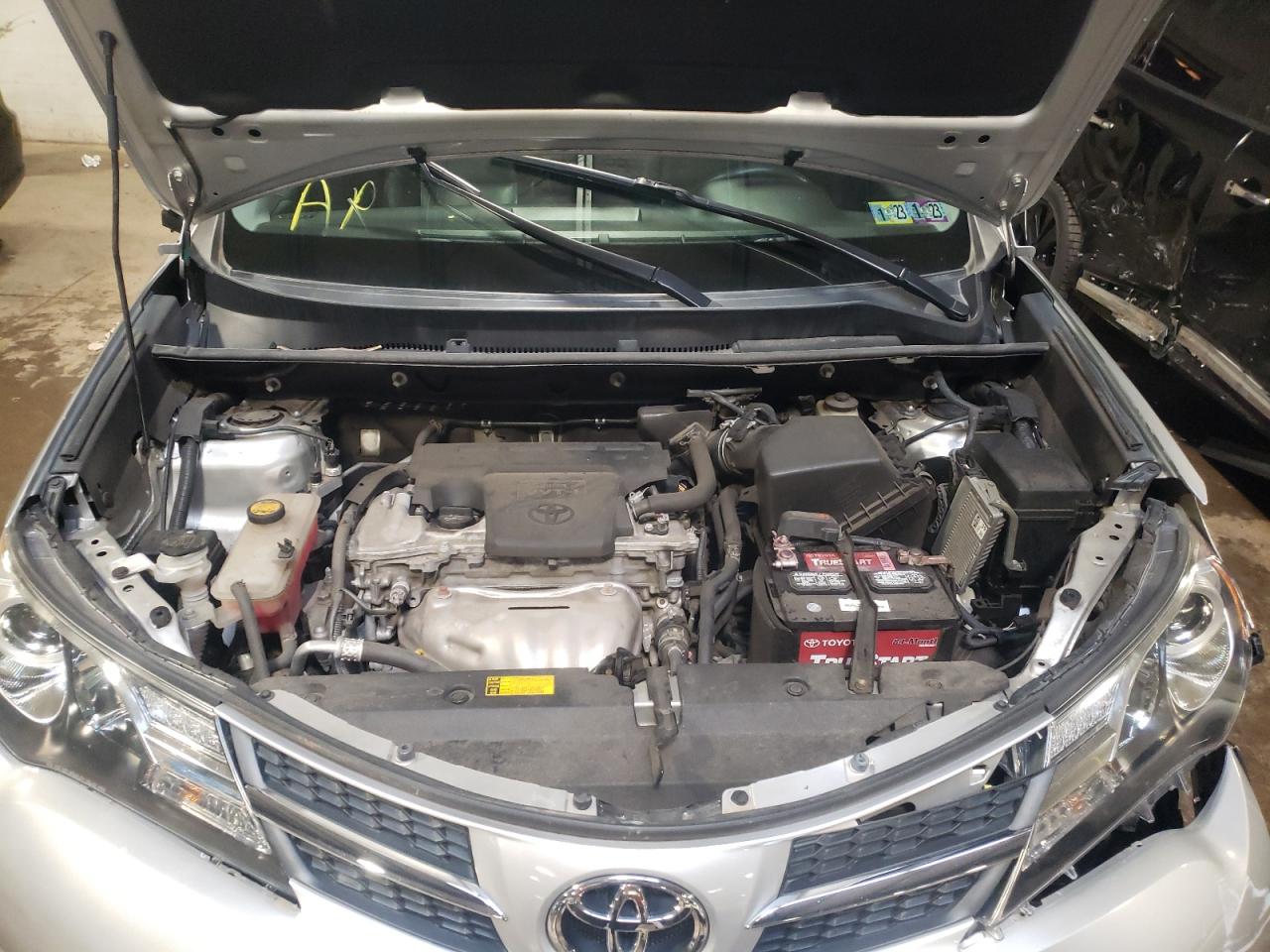 Zdjęcie 7 z aukcji – 2014 TOYOTA RAV4 LIMIT z VIN 2T3DFREV6EW220576