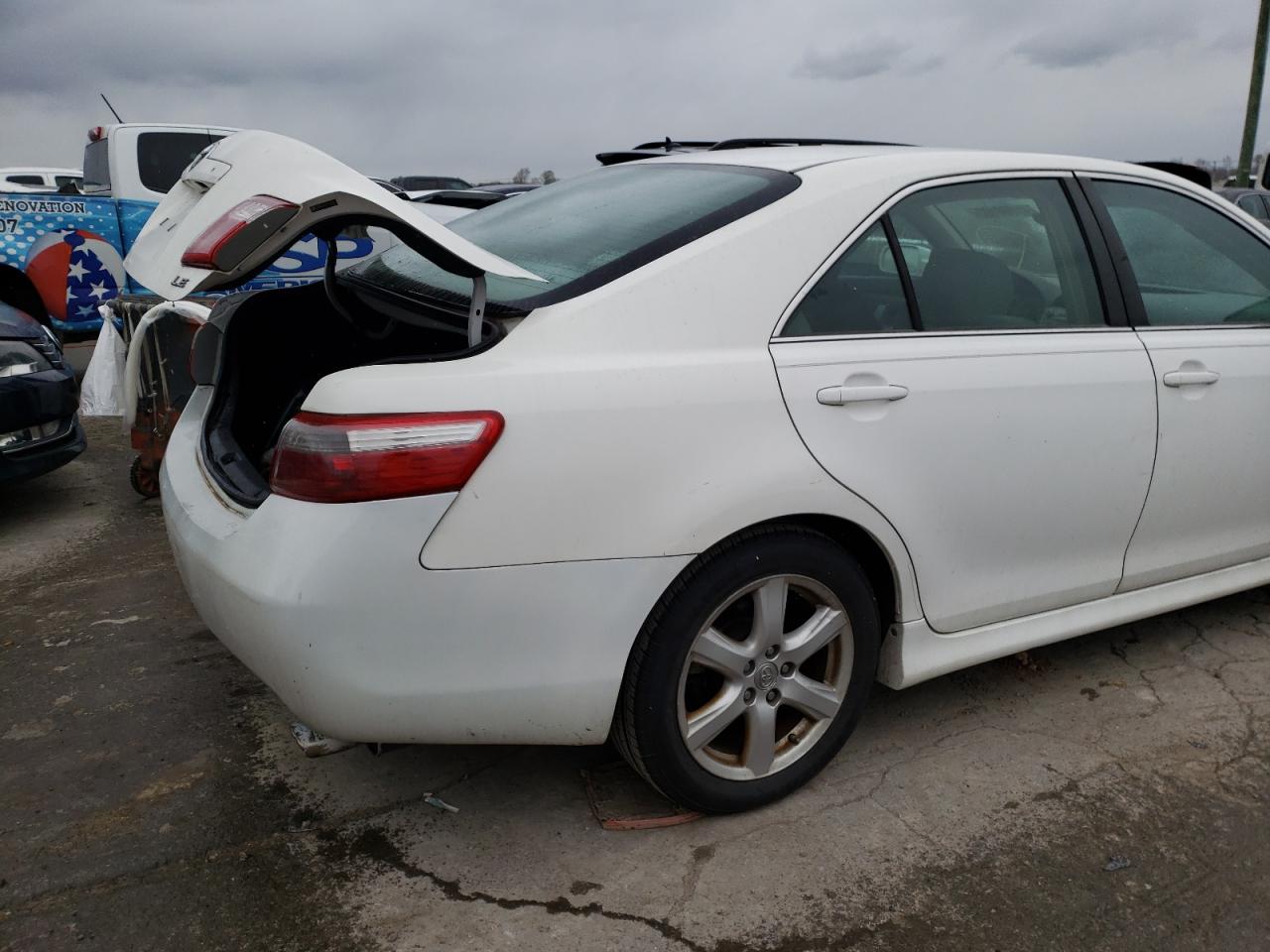 Photo 9 from auction – 2007 TOYOTA UK with VIN 4T1BE46KX7U558253