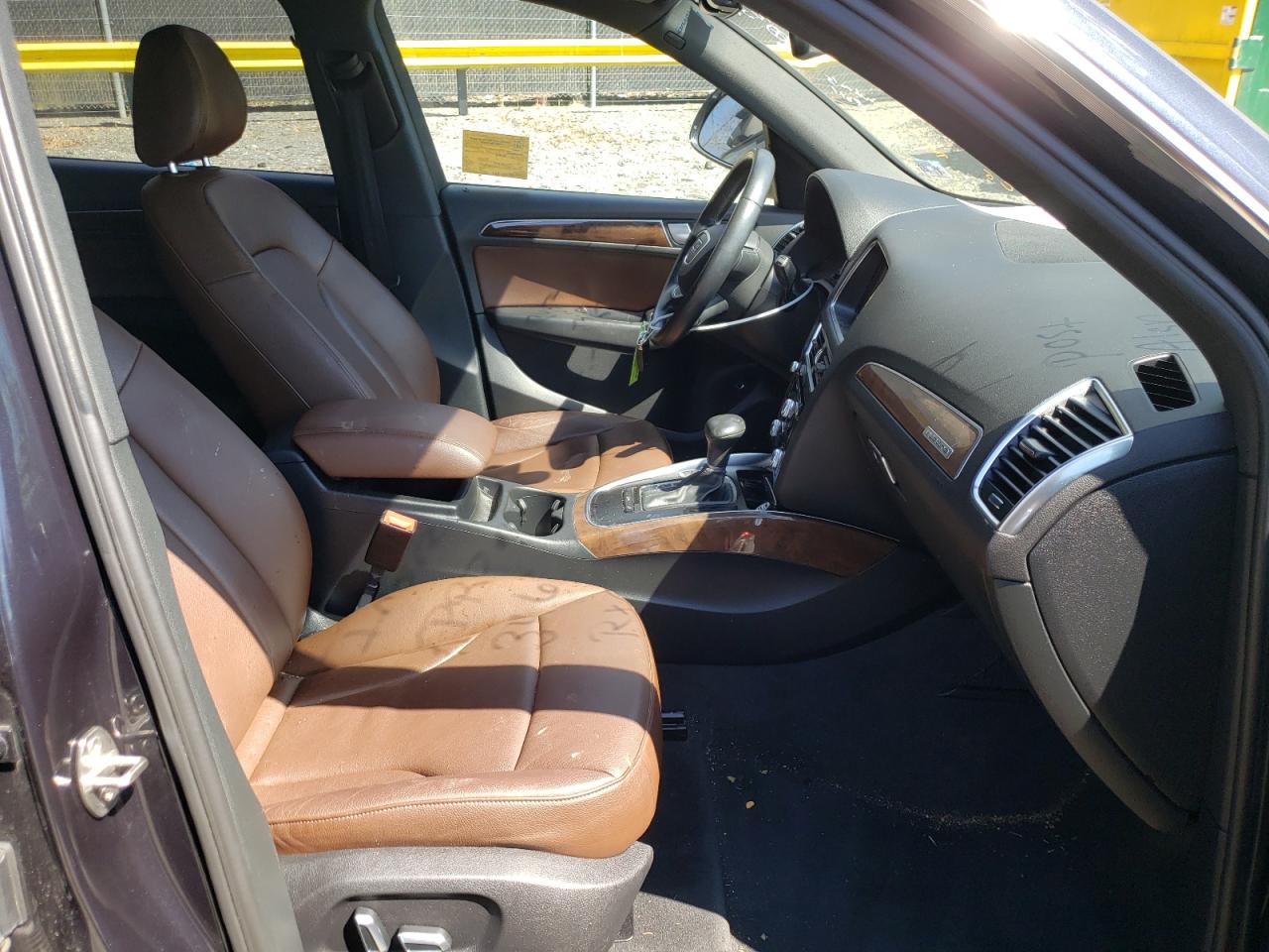Photo 5 from auction – 2015 AUDI Q5 PREMIUM with VIN WA1CFAFP7FA077497