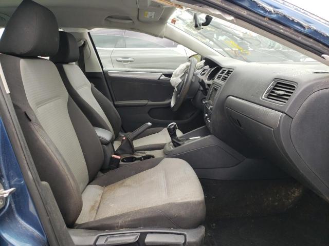 Photo 5 from auction – 2017 VOLKSWAGEN JETTA S with VIN 3VW2B7AJ0HM258401