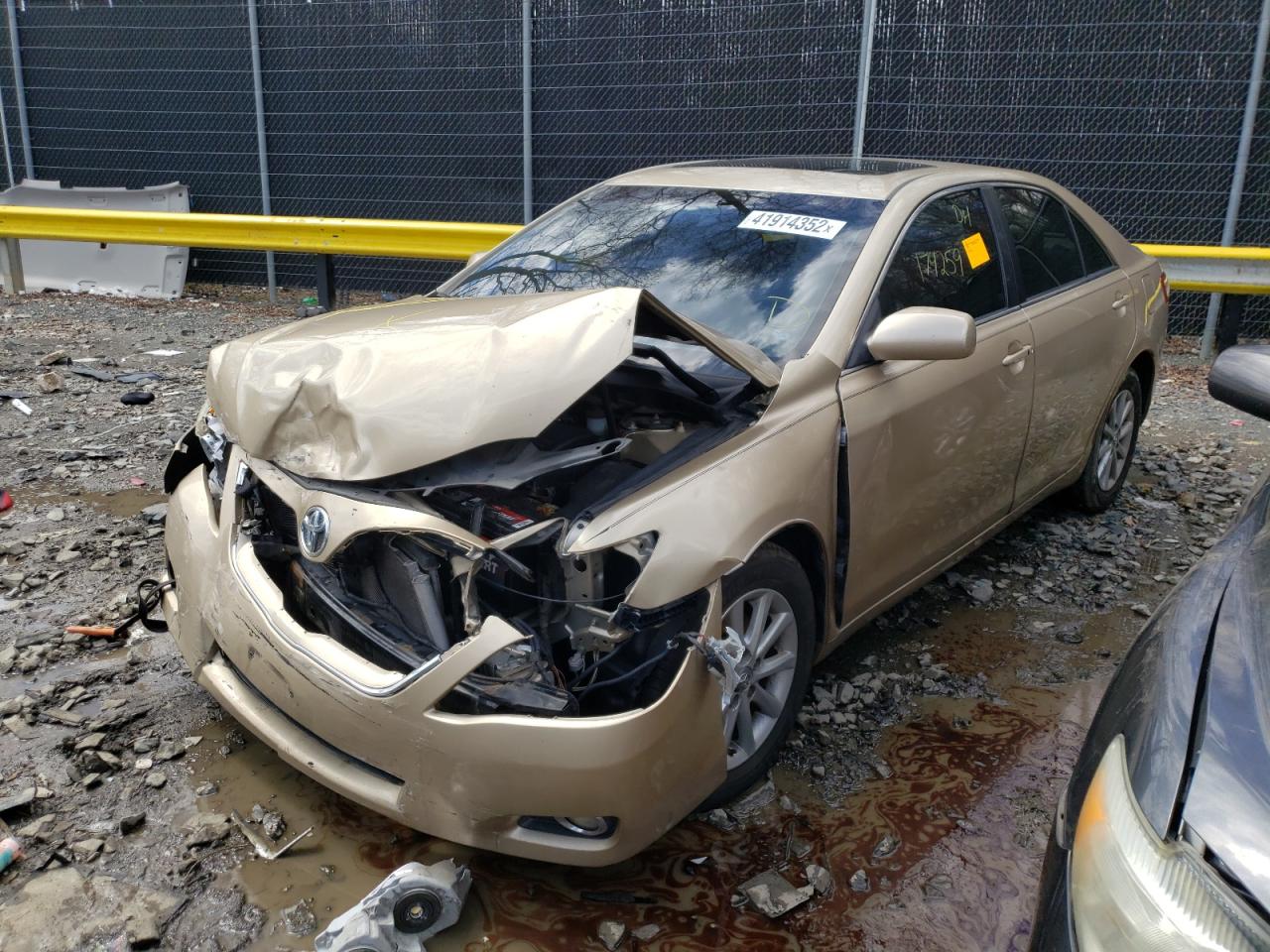 Photo 2 from auction – 2011 TOYOTA CAMRY SE with VIN 4T1BK3EK8BU620178