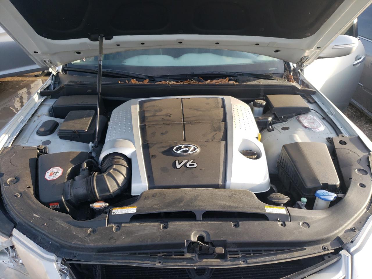Photo 7 from auction – 2010 HYUNDAI GENESIS 3. with VIN KMHGC4DE7AU080387