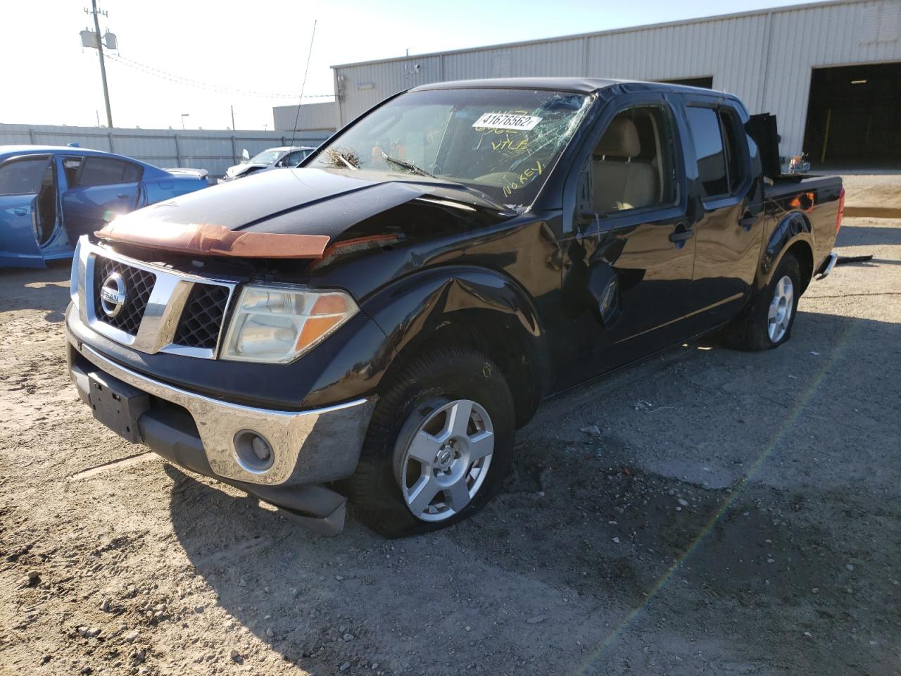 Photo 2 from auction – 2007 NISSAN FRONTIER C with VIN 1N6AD07U67C400555