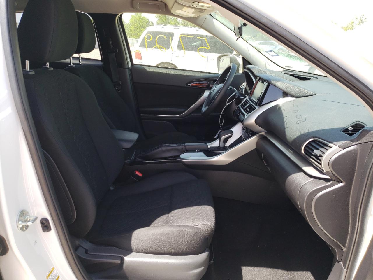 Photo 5 from auction – 2020 MITSUBISHI ECLIPSE CR with VIN JA4AS3AA2LZ023359