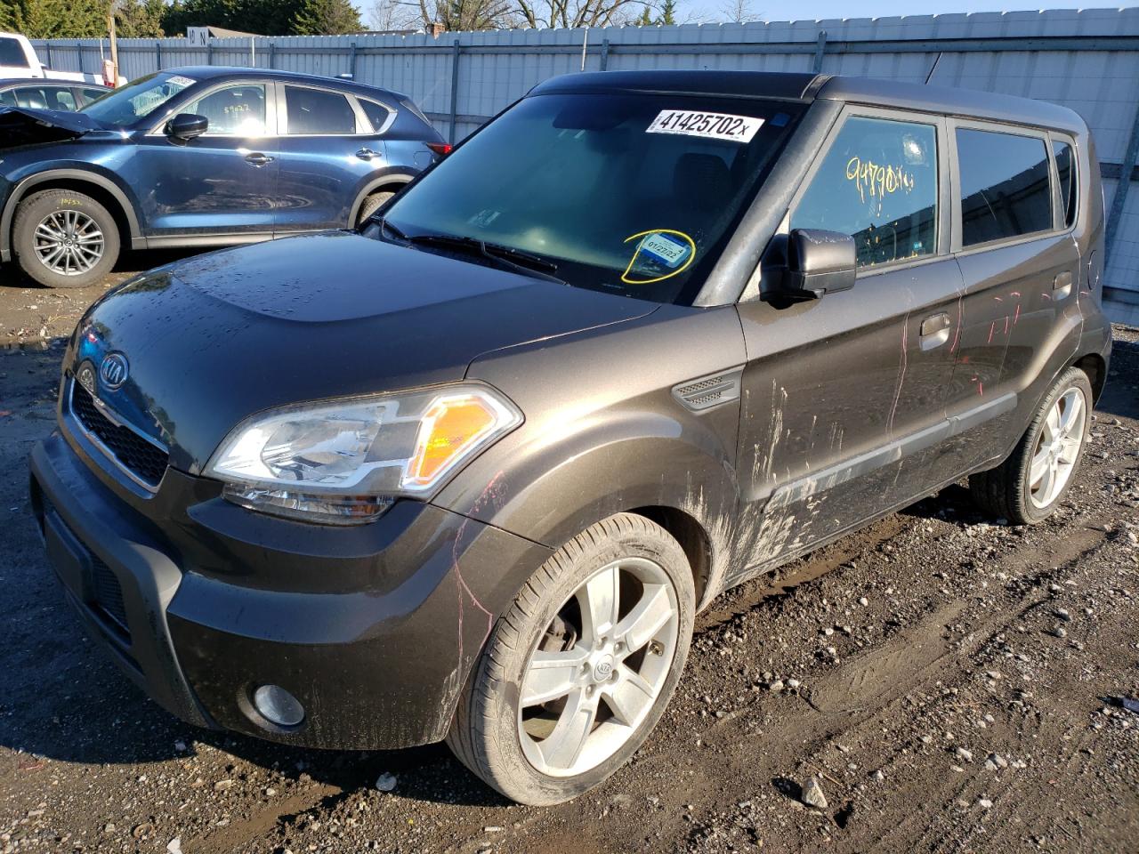 Photo 2 from auction – 2010 KIA SOUL + with VIN KNDJT2A2XA7159026