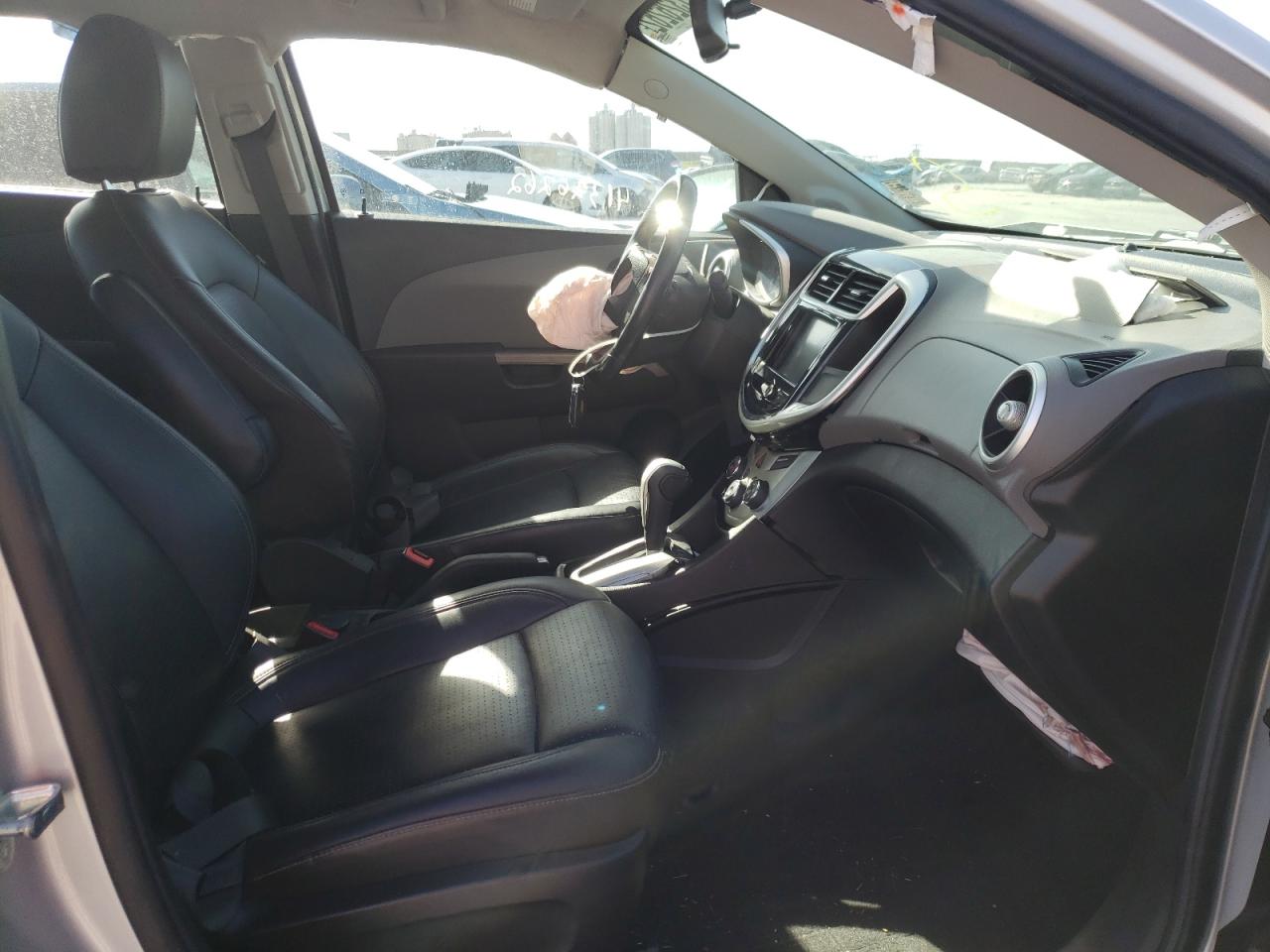Photo 5 from auction – 2017 CHEVROLET SONIC PREM with VIN 1G1JF5SB4H4130777
