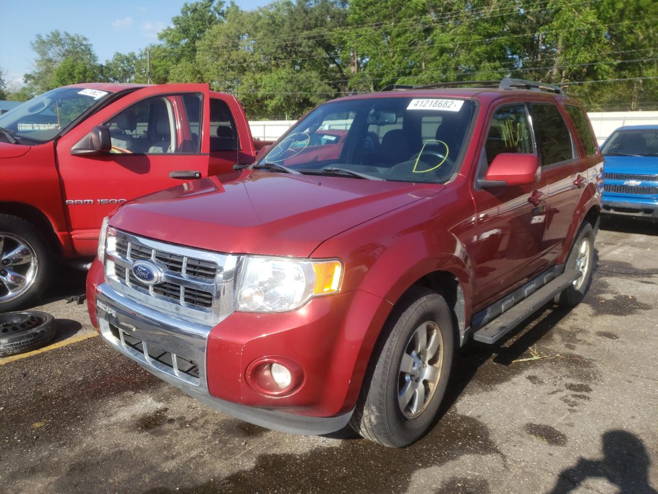 Photo 2 from auction – 2012 FORD ESCAPE LIM with VIN 1FMCU0E70CKC20203