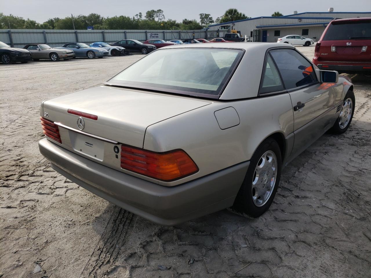 Photo 4 from auction – 1994 MERCEDES-BENZ SL 320 with VIN WDBFA63E5RF100136