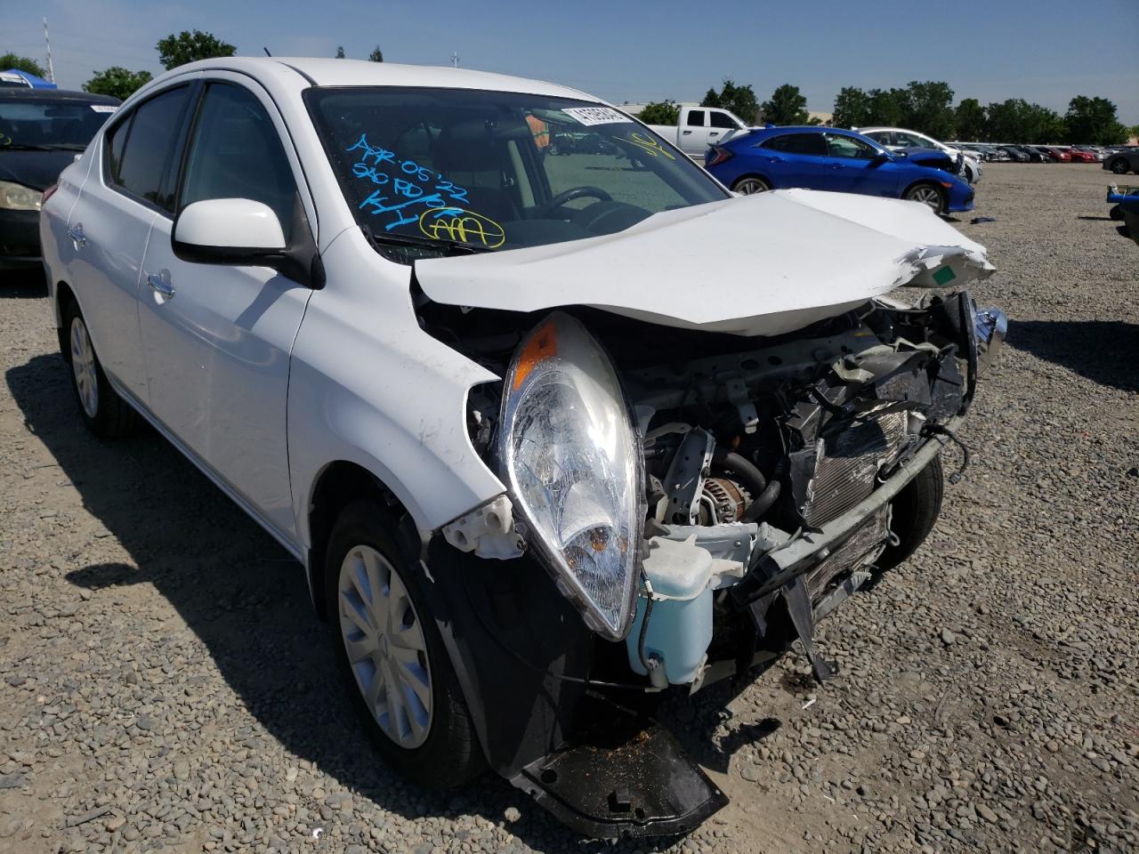NISSAN VERSA S 2014 with VIN 3N1CN7AP5EL862775 - Photo from auction