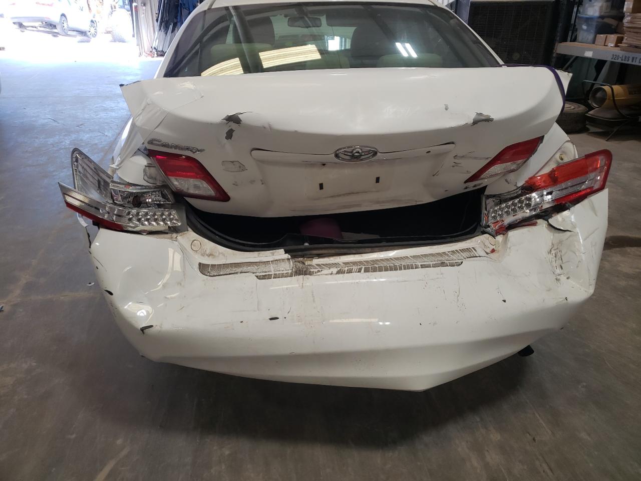 Photo 9 from auction – 2010 TOYOTA CAMRY BASE with VIN 4T4BF3EK7AR033088