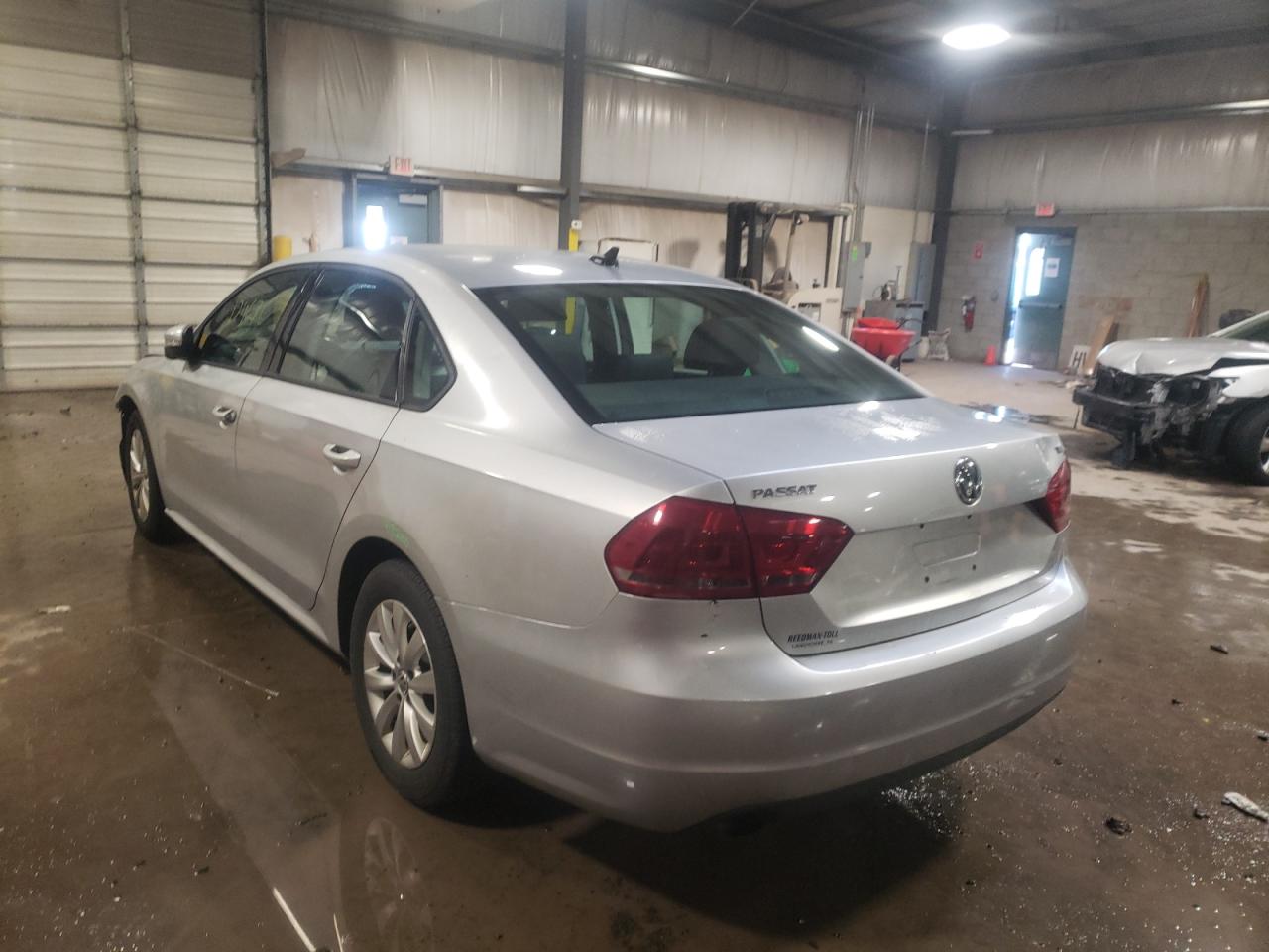Photo 3 from auction – 2014 VOLKSWAGEN PASSAT S with VIN 1VWAT7A36EC120580
