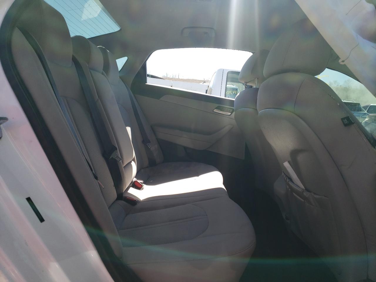Photo 6 from auction – 2019 HYUNDAI SONATA SE with VIN 5NPE24AF4KH744040