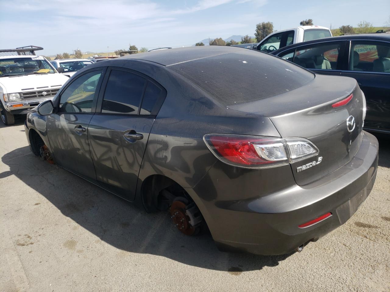 Photo 3 from auction – 2012 MAZDA 3 I with VIN JM1BL1V88C1663769