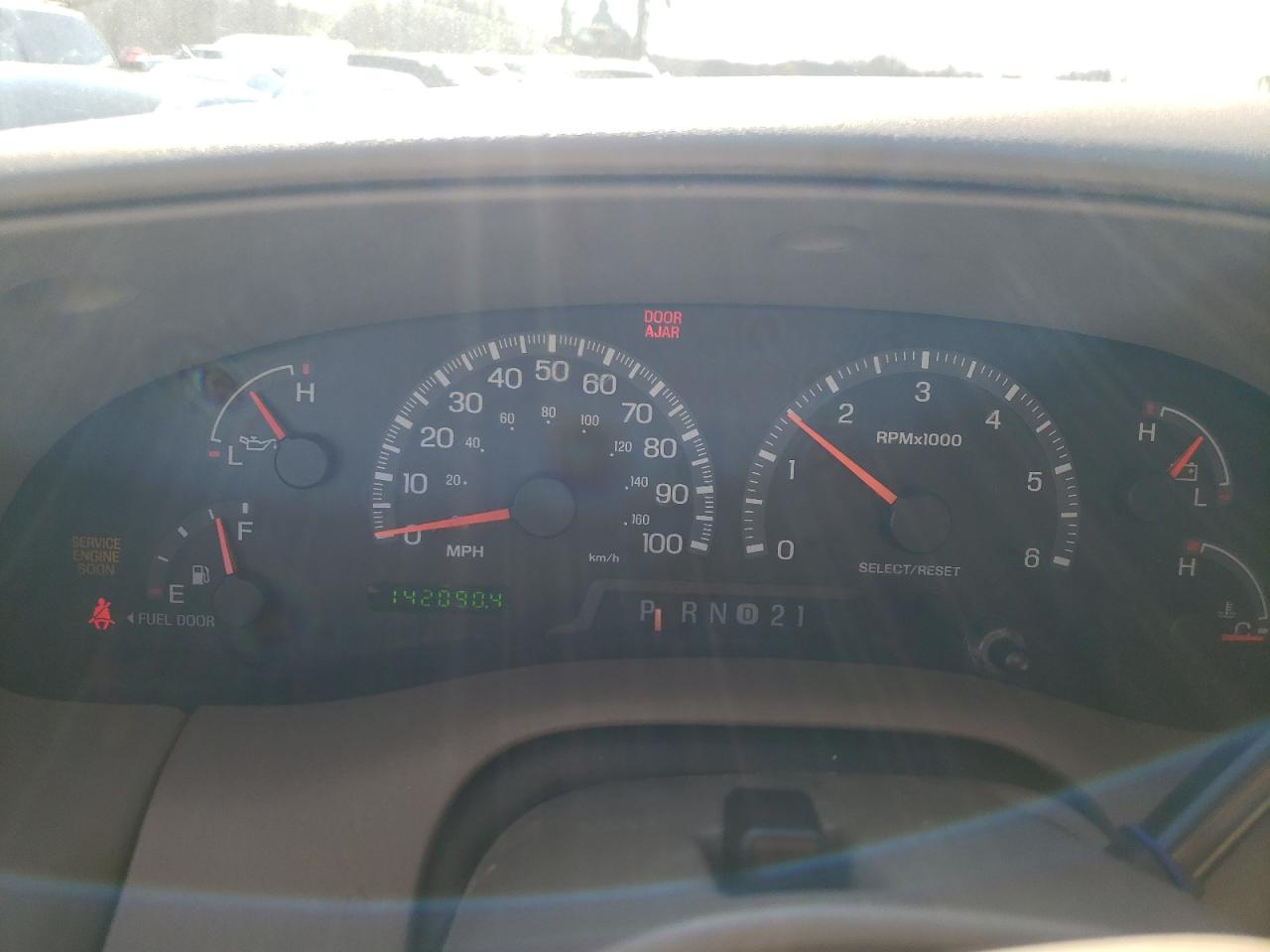 Photo 8 from auction – 2001 FORD F150 SUPER with VIN 1FTRW08W21KE22288
