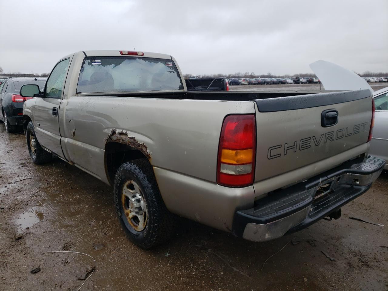 Photo 3 from auction – 2000 CHEVROLET SILVERADO with VIN 1GCEC14W9YE316643