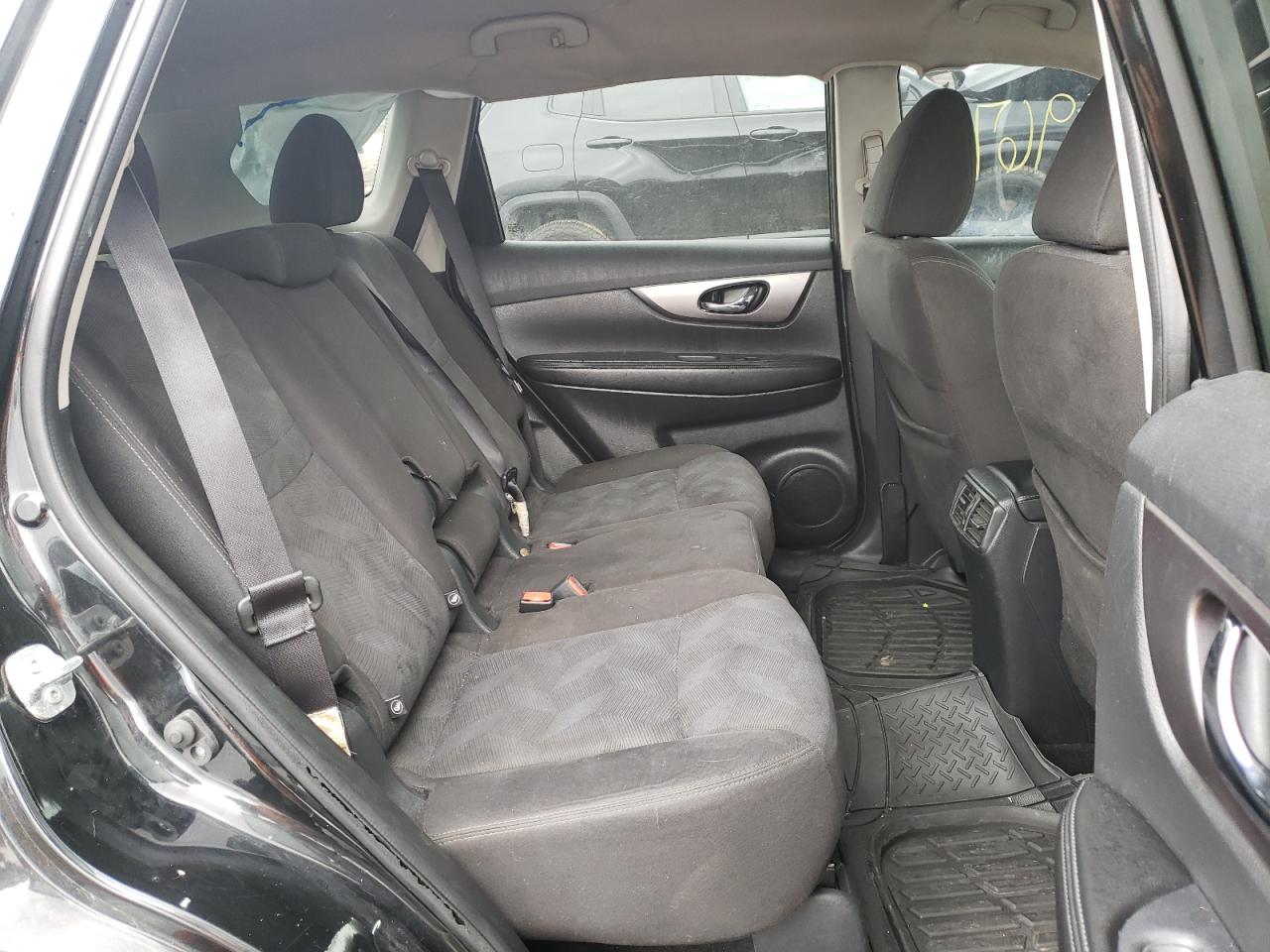 Photo 6 from auction – 2016 NISSAN ROGUE S with VIN KNMAT2MT6GP622079