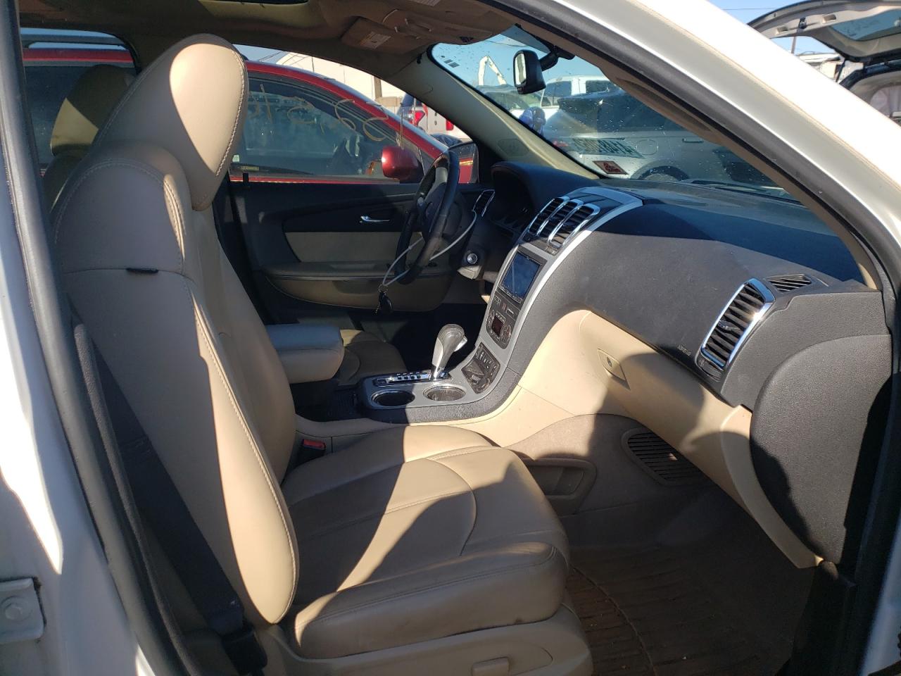 Photo 5 from auction – 2012 GMC ACADIA SLT with VIN 1GKKVRED4CJ372342