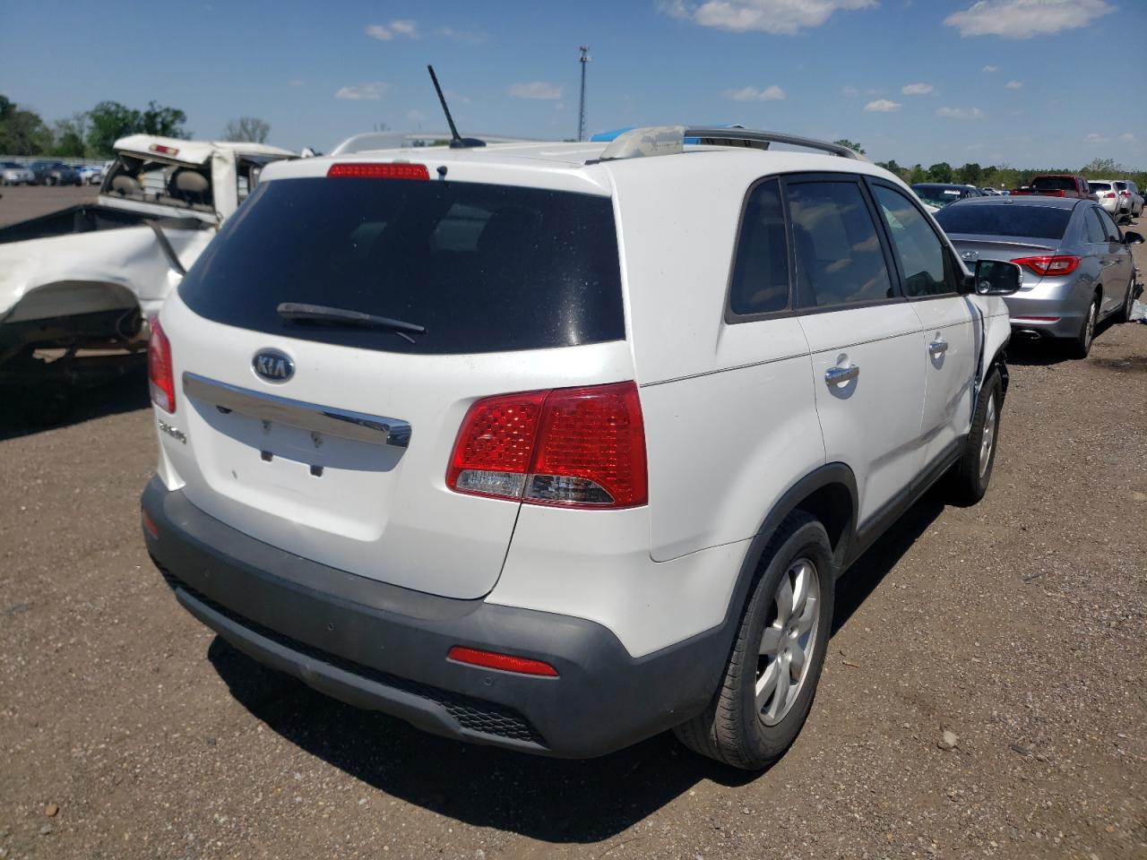 Photo 4 from auction – 2011 KIA SORENTO BA with VIN 5XYKT3A13BG085342