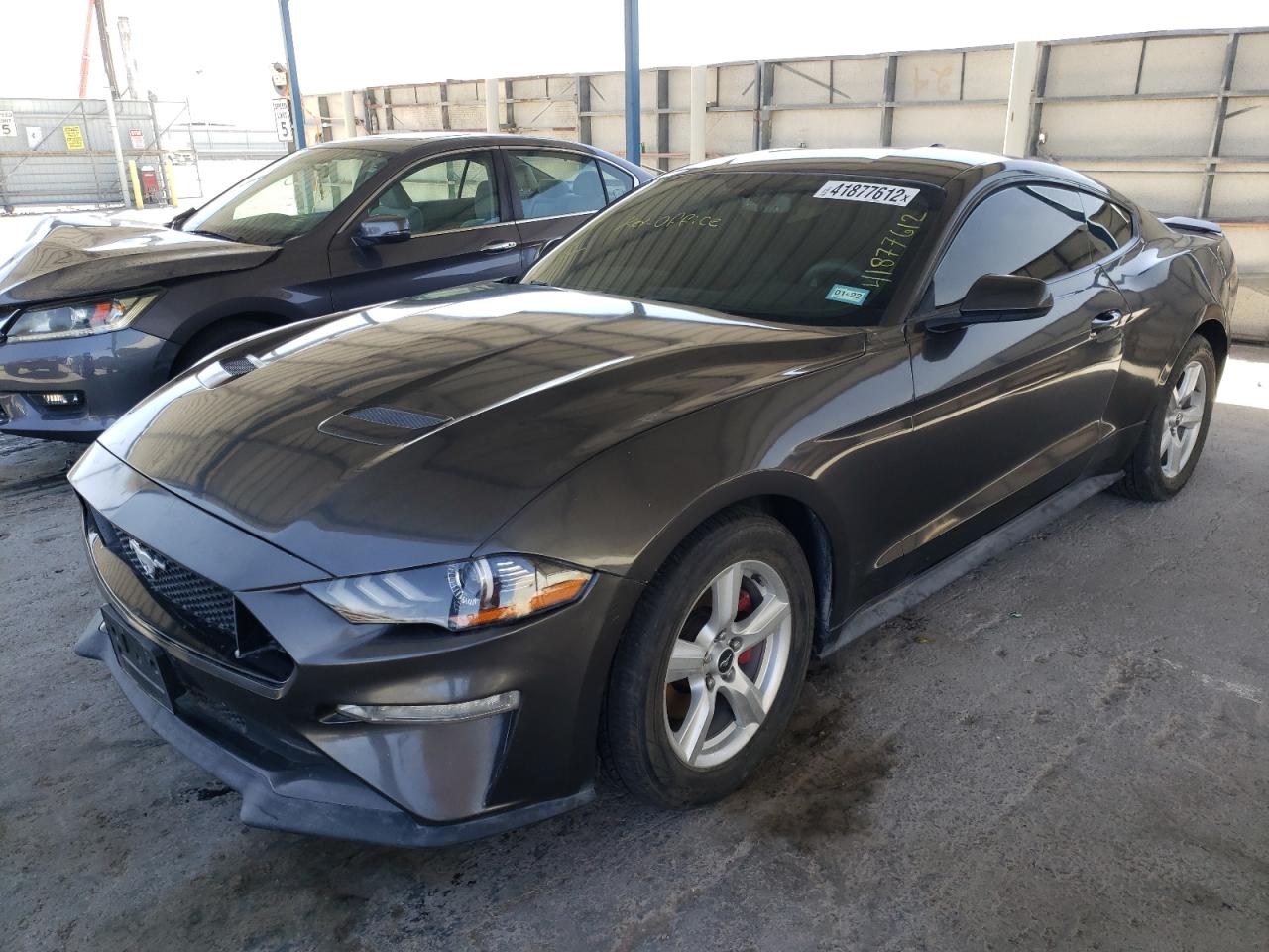 Photo 2 from auction – 2018 FORD MUSTANG with VIN 1FA6P8TH0J5109042