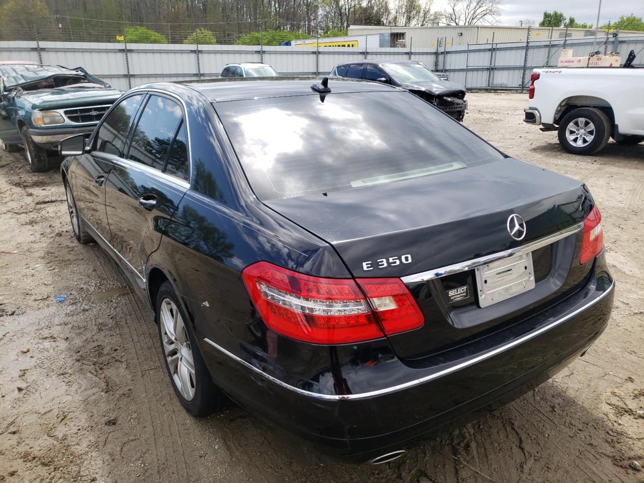 Photo 3 from auction – 2011 MERCEDES-BENZ E 350 with VIN WDDHF5GB0BA263940