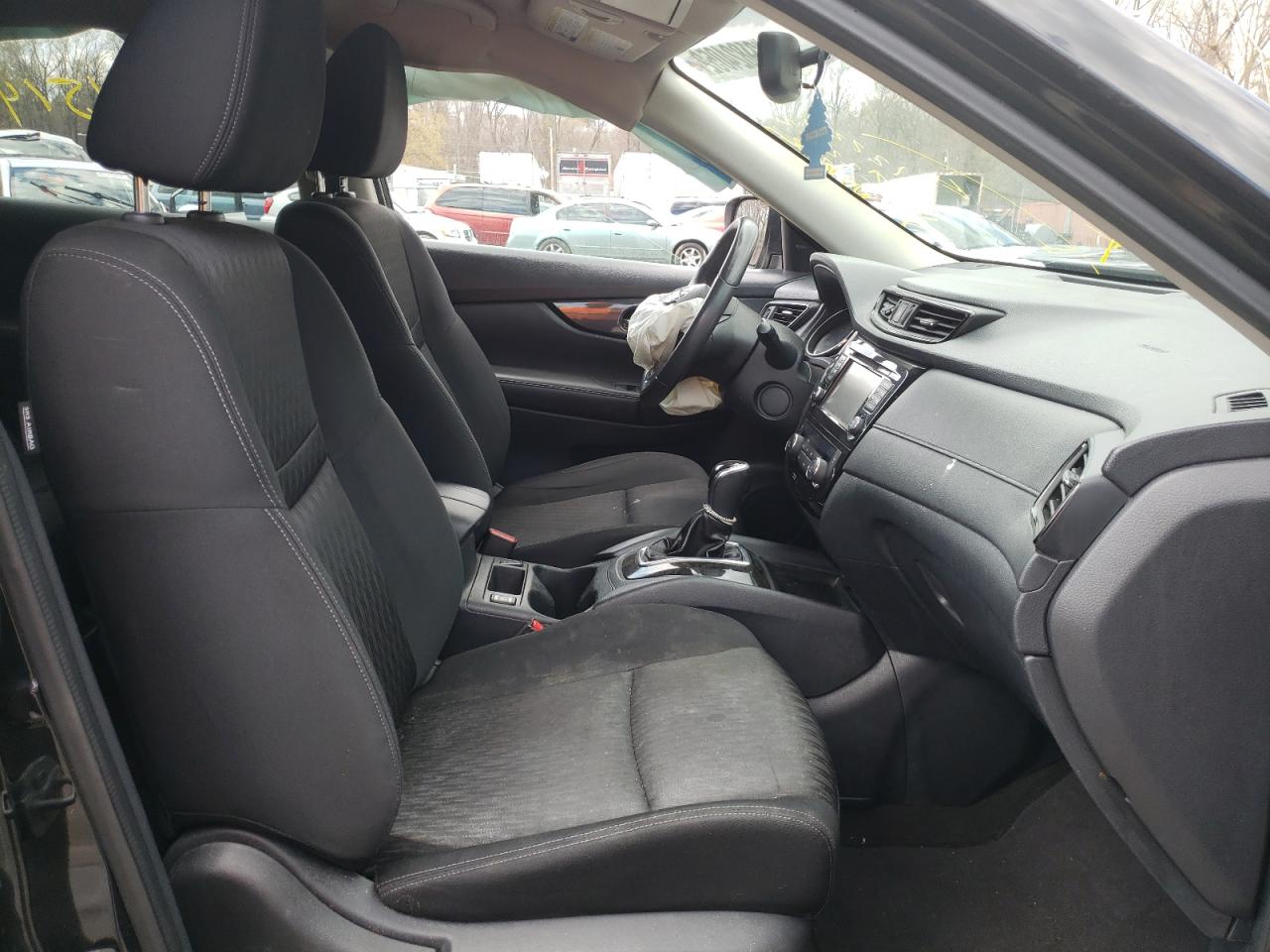 Photo 5 from auction – 2017 NISSAN ROGUE S with VIN KNMAT2MV1HP515816