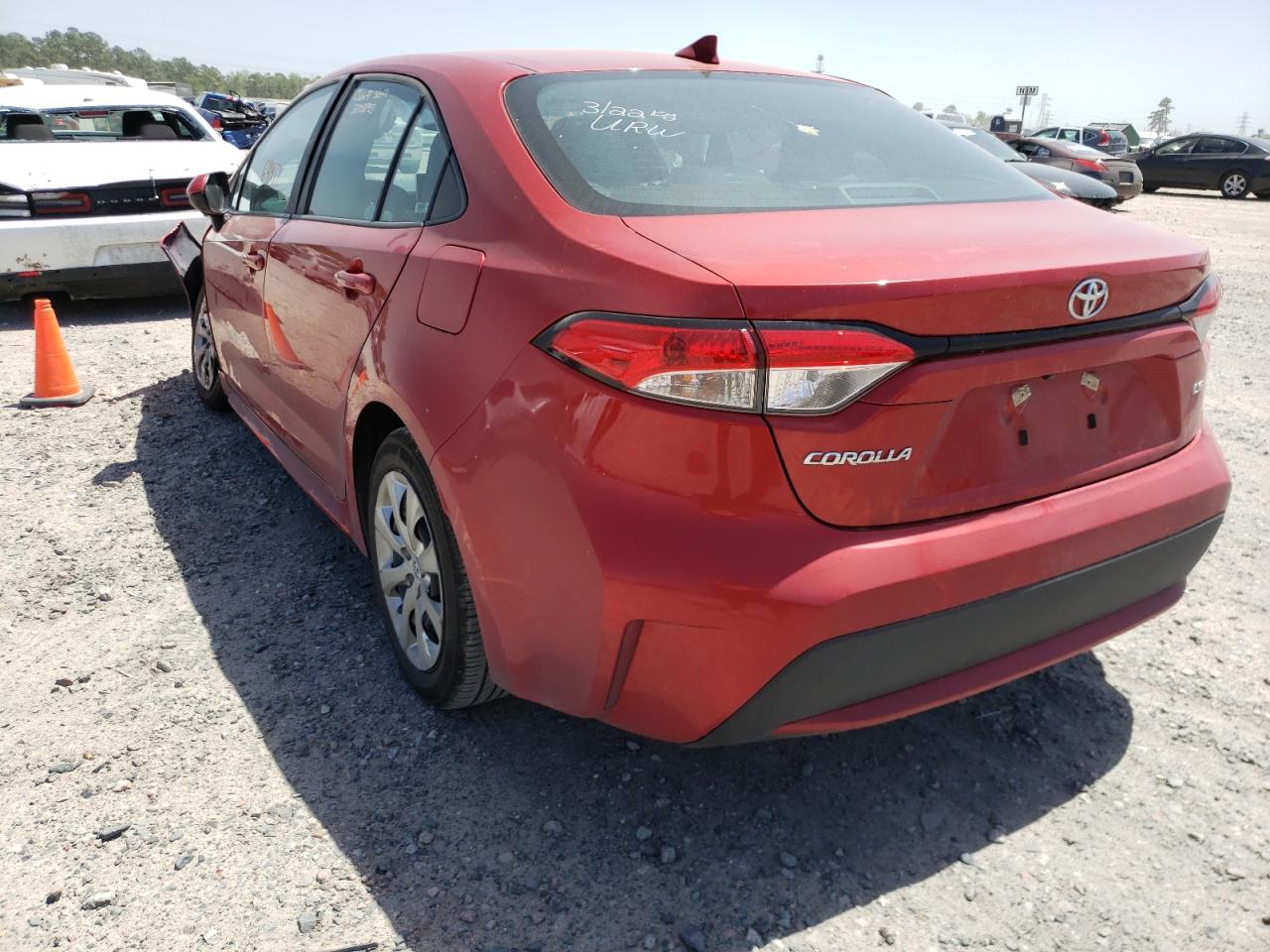 Photo 3 from auction – 2020 TOYOTA COROLLA LE with VIN 5YFEPRAE6LP078079
