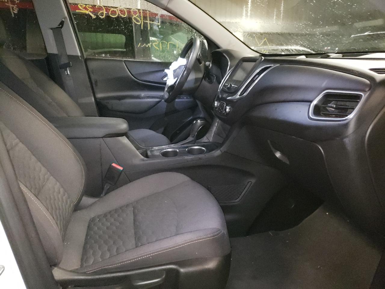 Photo 5 from auction – 2018 CHEVROLET EQUINOX LT with VIN 2GNAXSEV7J6293511