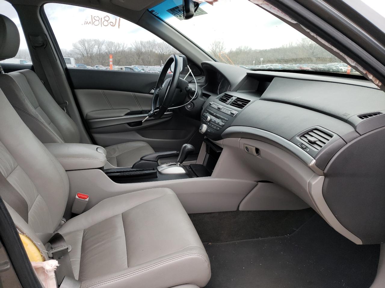 Photo 5 from auction – 2010 HONDA ACCORD EXL with VIN 1HGCP2F82AA167328