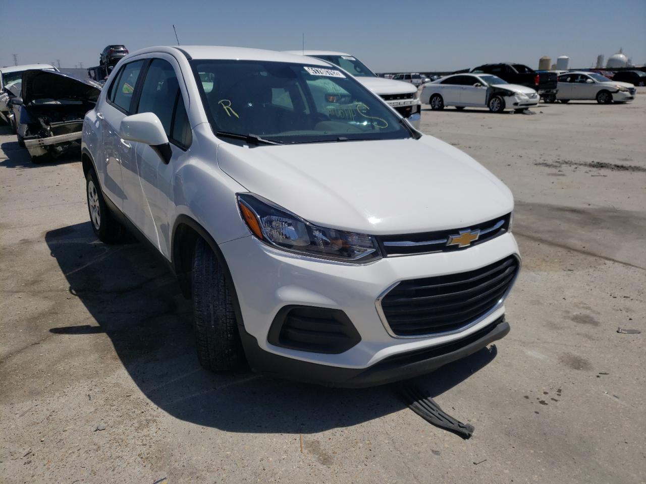 CHEVROLET TRAX LS 2017 with VIN 3GNCJKSB2HL278652 - Photo from auction
