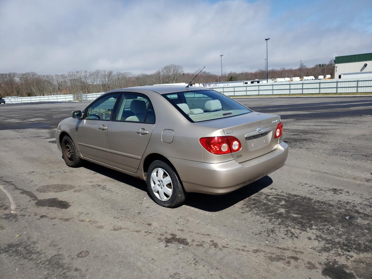 Photo 3 from auction – 2005 TOYOTA COROLLA CE with VIN 2T1BR32E15C433512