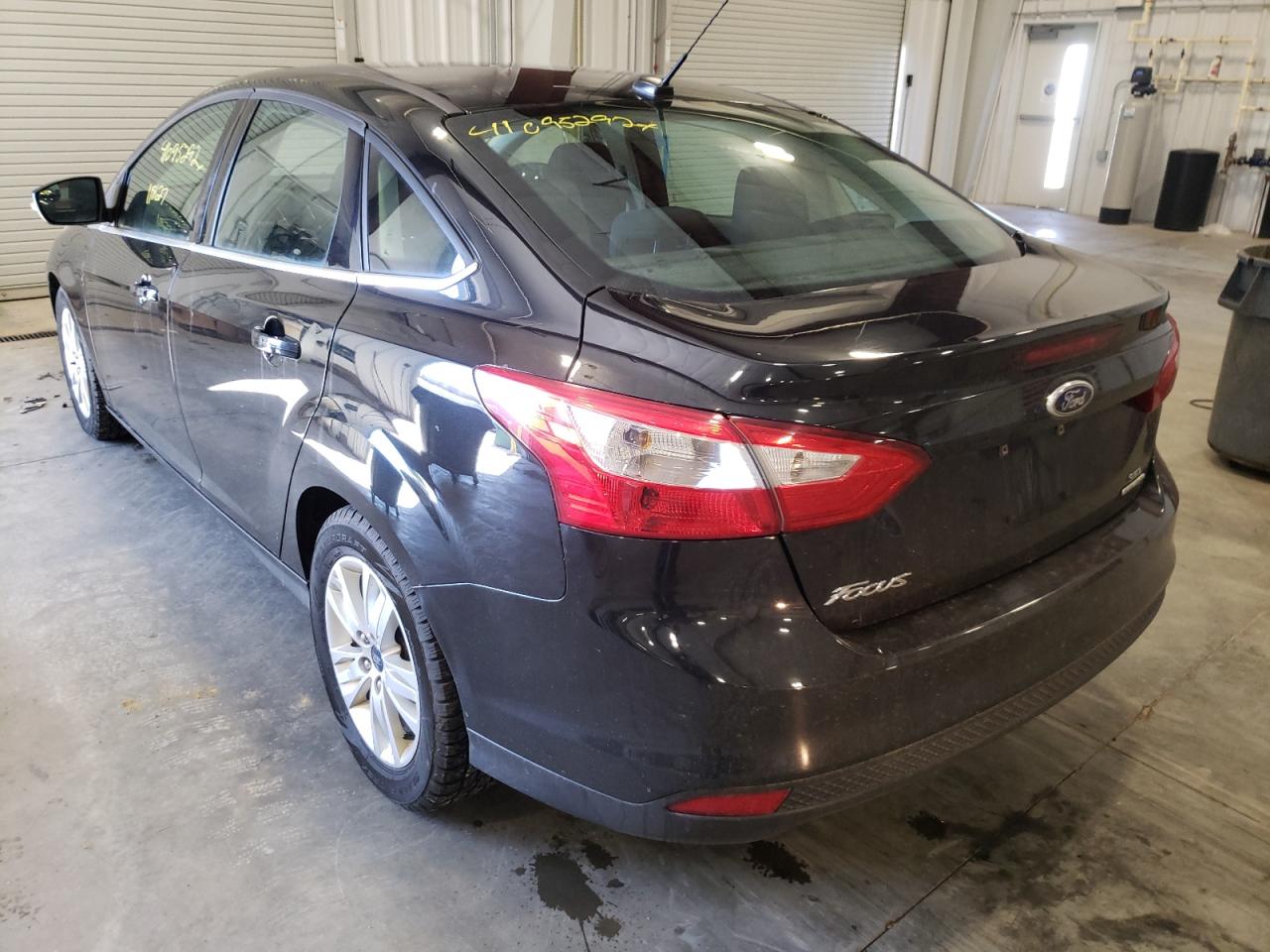 Foto 3 de la subasta – 2012 FORD FOCUS SEL con VIN 1FAHP3H25CL451374