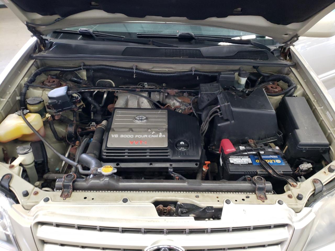 Photo 7 from auction – 2002 TOYOTA HIGHLANDER with VIN JTEHF21A020053364