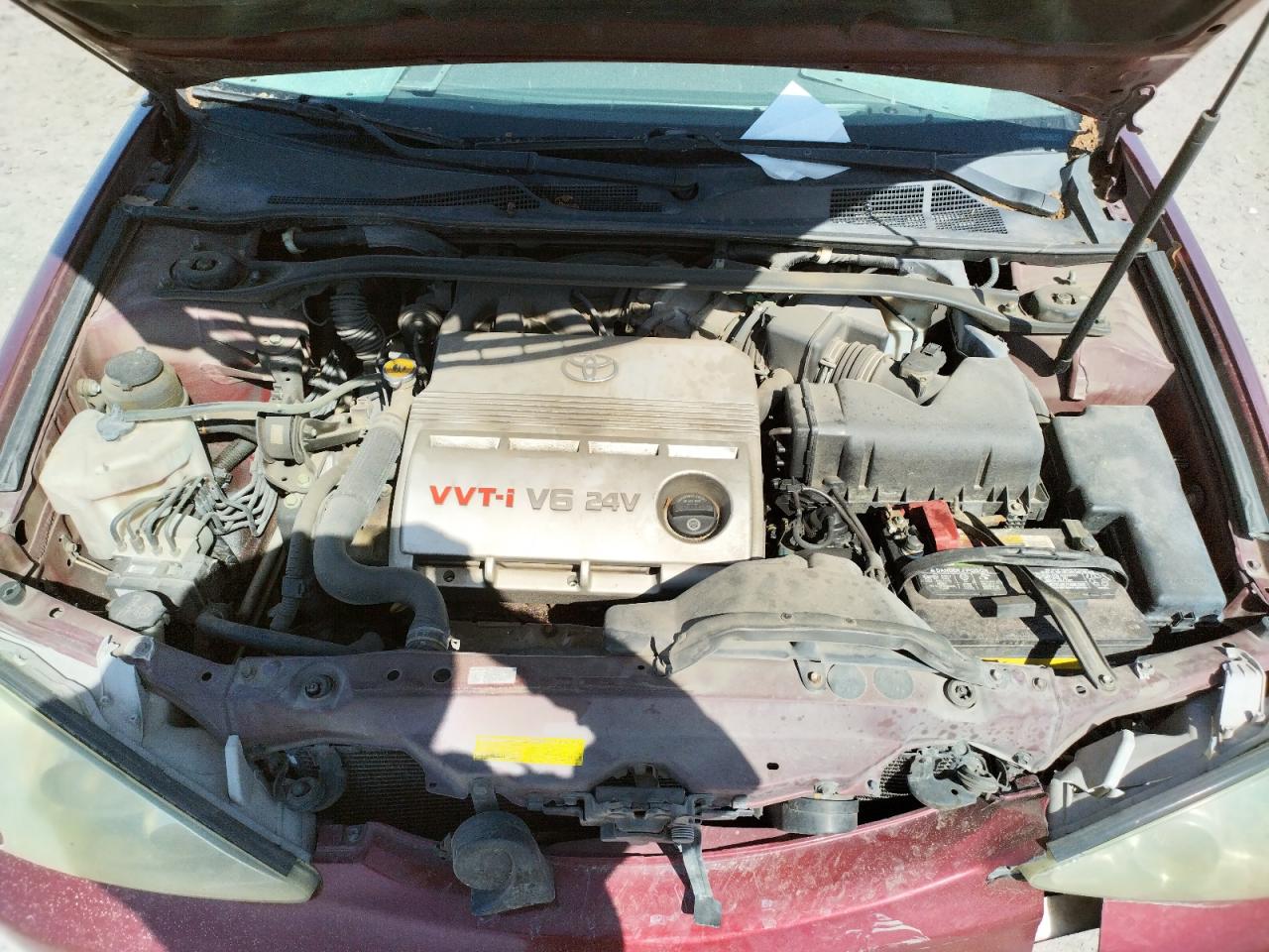 Photo 7 from auction – 2005 TOYOTA CAMRY LE with VIN 4T1BF30K75U083254
