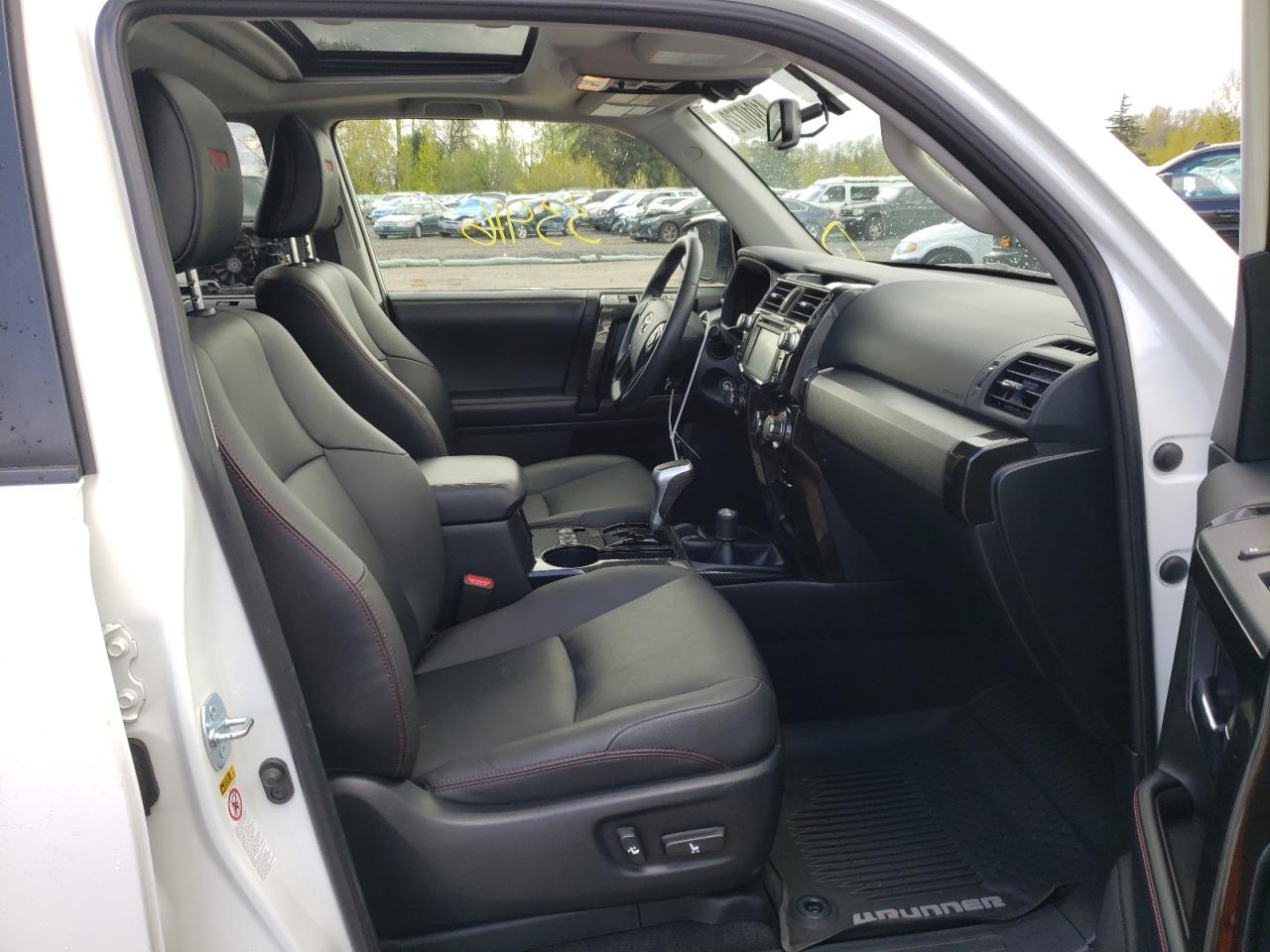 Photo 5 from auction – 2019 TOYOTA 4RUNNER SR with VIN JTEBU5JR7K5674848