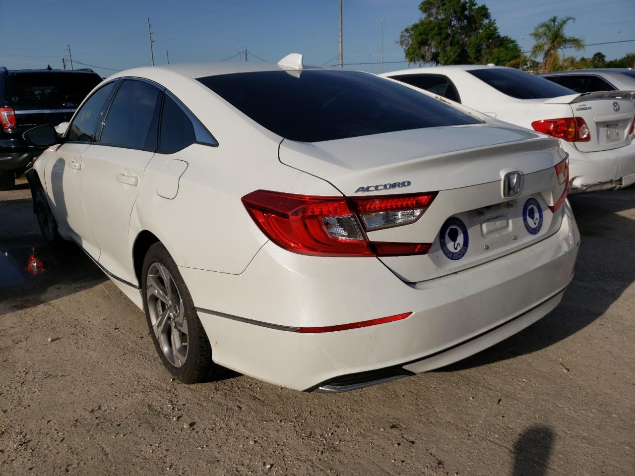 Photo 3 from auction – 2018 HONDA ACCORD EX with VIN 1HGCV1F49JA098652