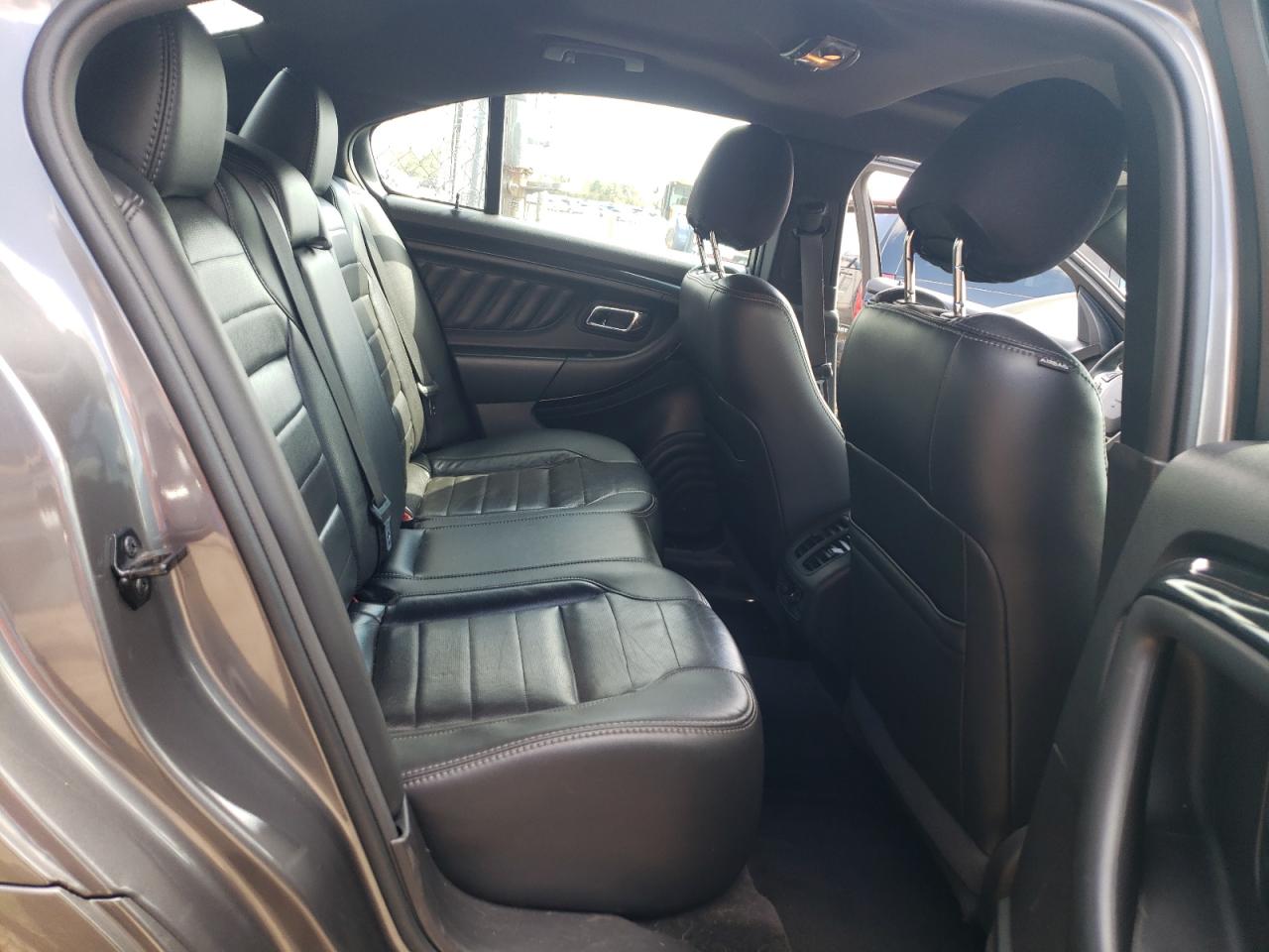 Photo 6 from auction – 2013 FORD TAURUS SHO with VIN 1FAHP2KT8DG155352