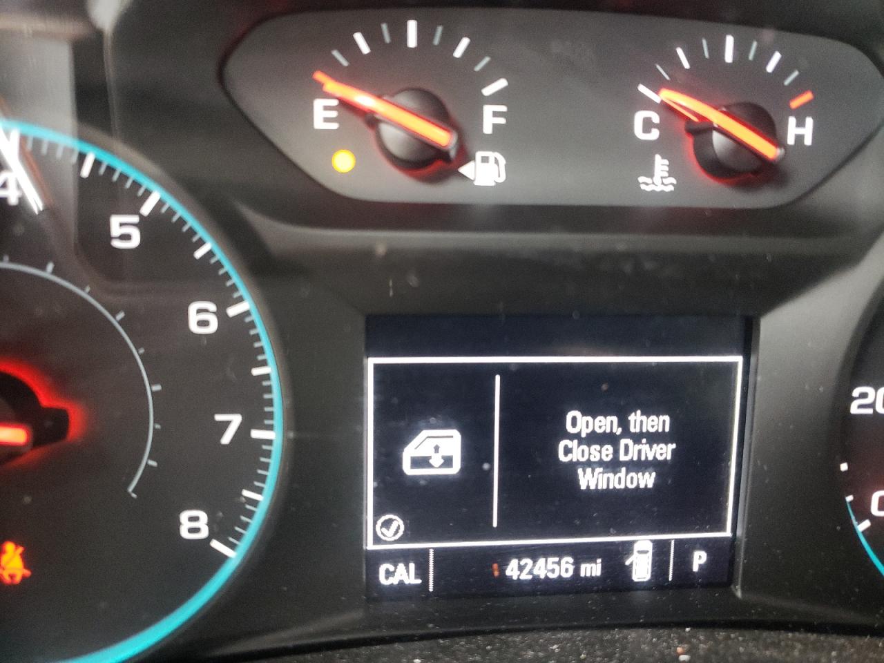 Photo 8 from auction – 2018 CHEVROLET EQUINOX LT with VIN 3GNAXJEV7JS627807