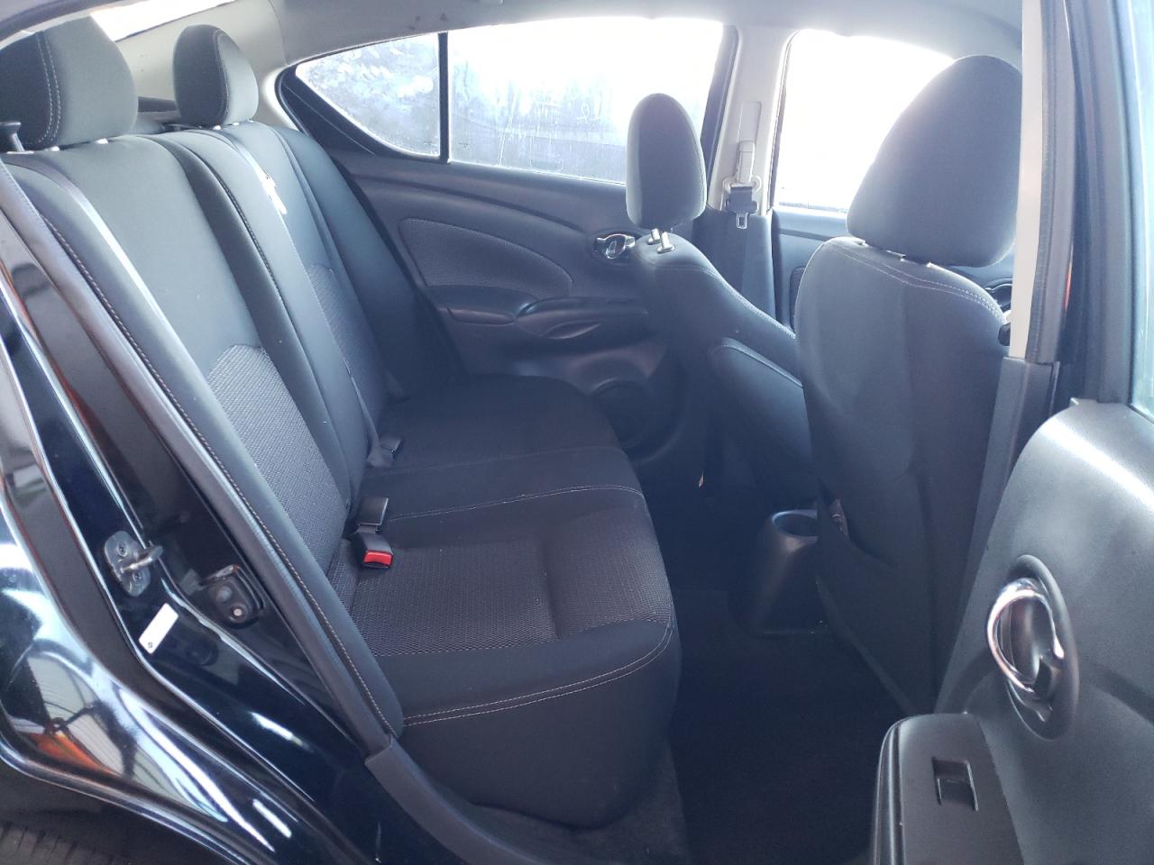 Photo 6 from auction – 2018 NISSAN VERSA S with VIN 3N1CN7AP8JL823754