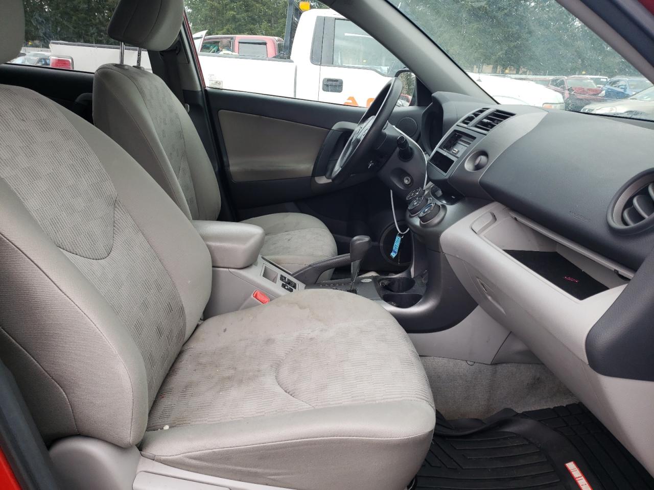 Photo 5 from auction – 2010 TOYOTA RAV4 with VIN 2T3BF4DV5AW025090