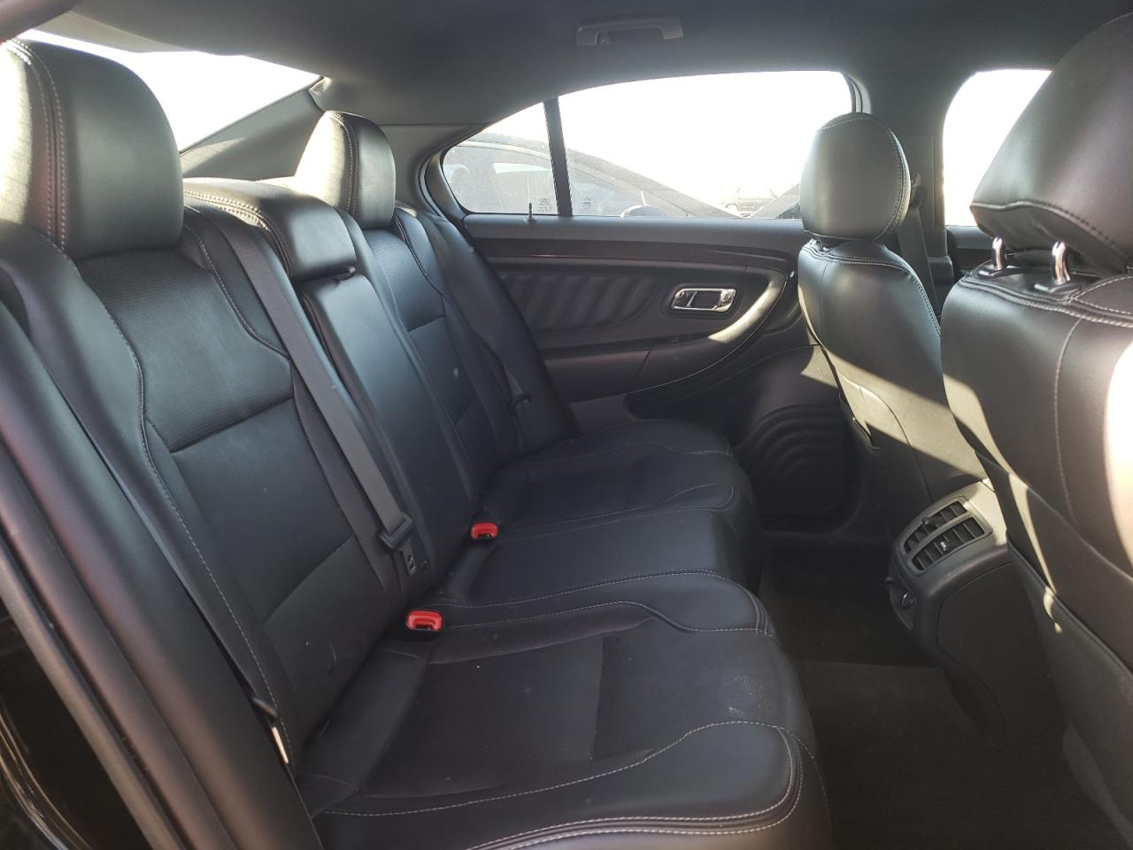 Photo 6 from auction – 2015 FORD TAURUS LIM with VIN 1FAHP2F88FG102949