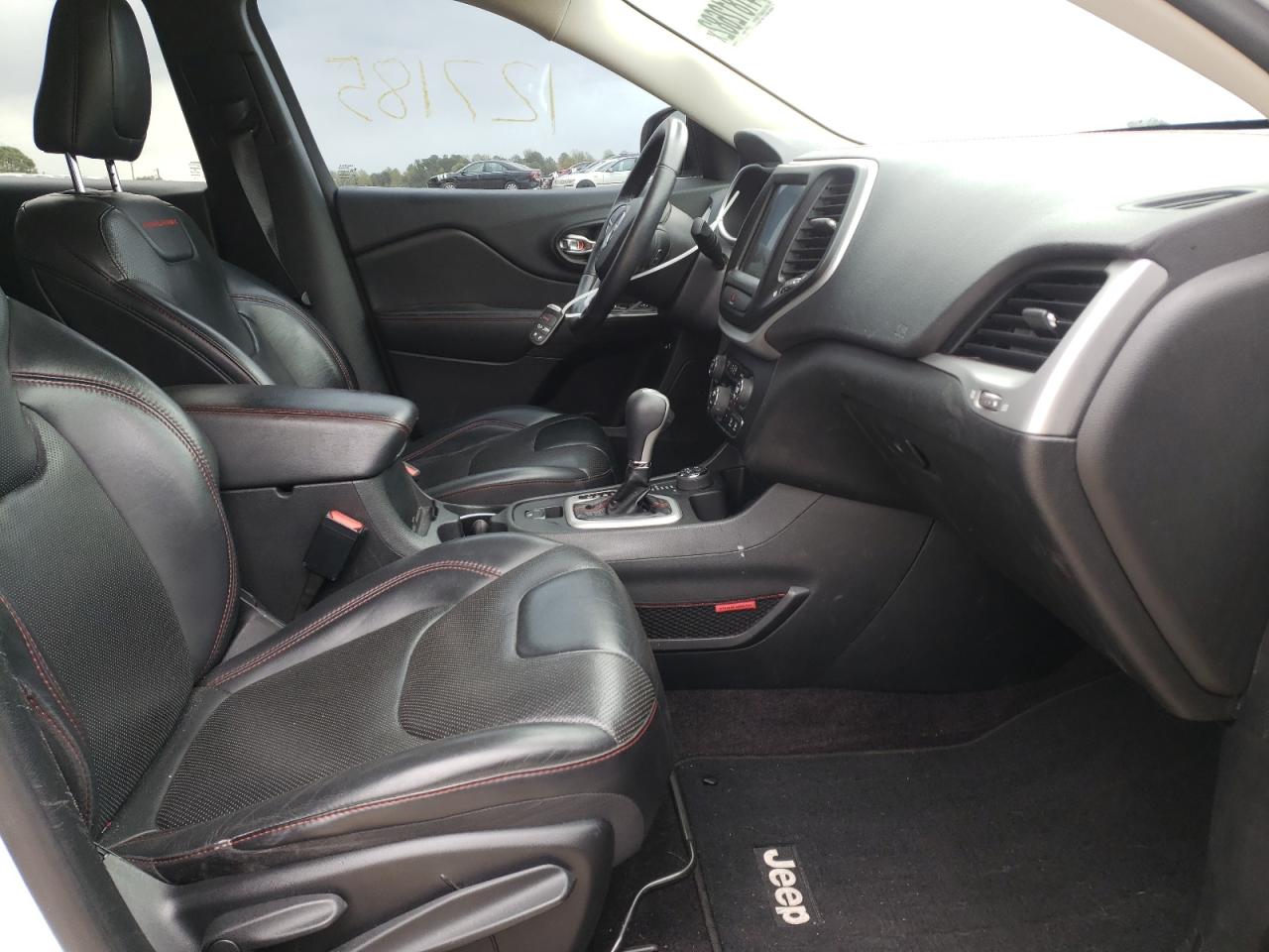 Photo 5 from auction – 2016 JEEP CHEROKEE T with VIN 1C4PJMBSXGW237586