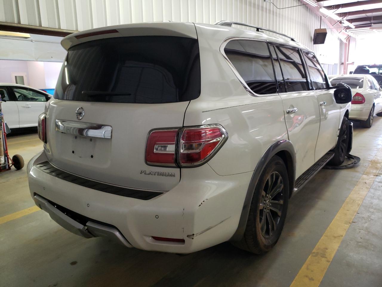 Photo 4 from auction – 2017 NISSAN ARMADA SV with VIN JN8AY2NC0H9504829