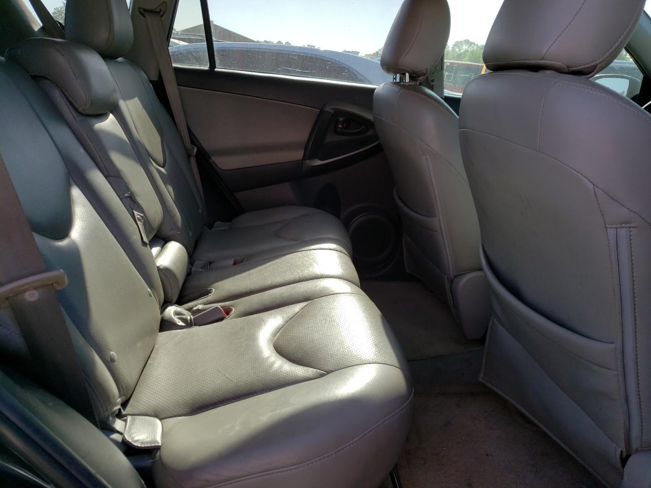 Photo 6 from auction – 2012 TOYOTA RAV4 with VIN 2T3ZF4DV3CW141261