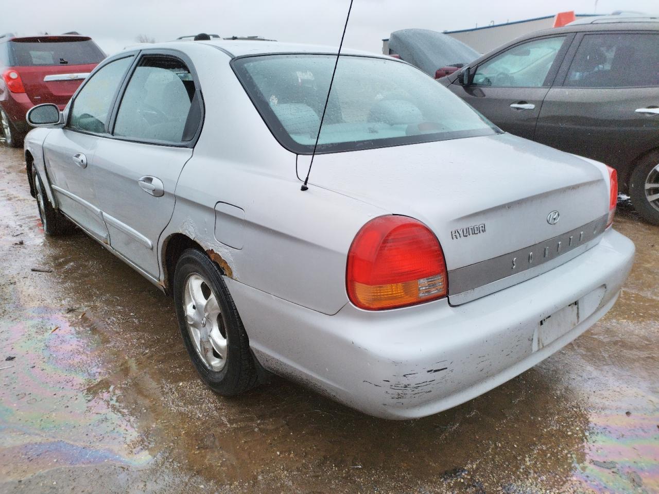Photo 3 from auction – 2000 HYUNDAI SONATA GL with VIN KMHWF25S6YA251864