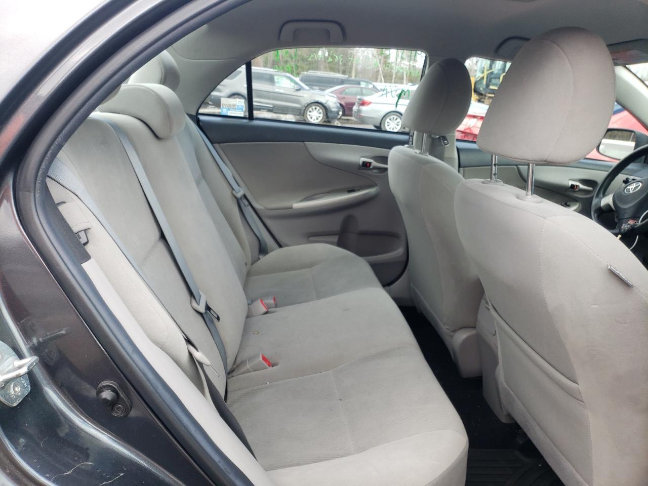 Photo 6 from auction – 2012 TOYOTA COROLL with VIN 2T1BU4EE7CC796877