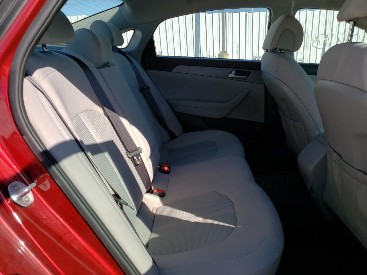 Photo 6 from auction – 2016 HYUNDAI SONATA SE with VIN 5NPE24AF3GH308092