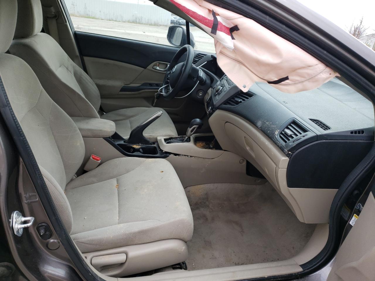 Photo 5 from auction – 2012 HONDA CIVIC LX with VIN 19XFB2F58CE085118