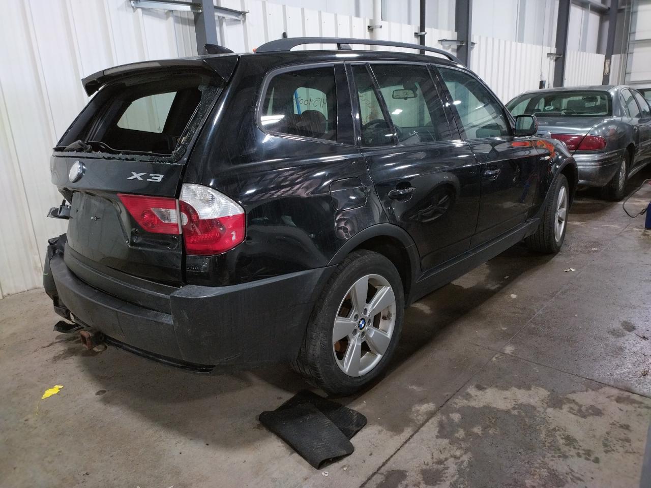 Photo 4 from auction – 2004 BMW X3 2.5I with VIN WBXPA73444WC43872